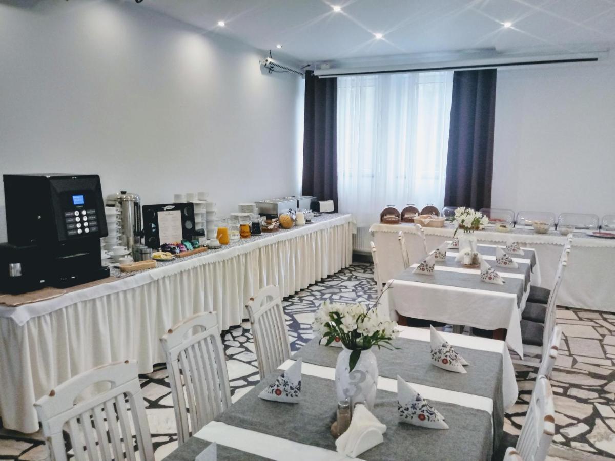 Hotel Milosz Restauracja, Basen Dla Dzieci, Sala Zabaw, Silownia Kartuzy Extérieur photo